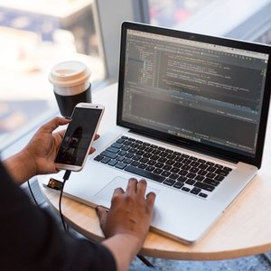 企业外发邮件总进垃圾箱或被退信？域名SPF、DKIM与DMARC配置实操指南